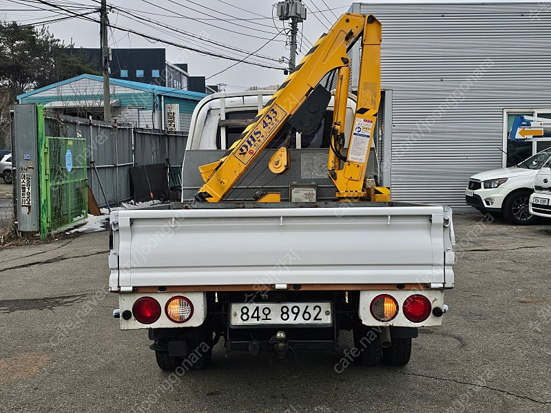 1톤크레인 동해433L 더블캡 13년 유,무선리모컨, 1.6톤인양가능--4