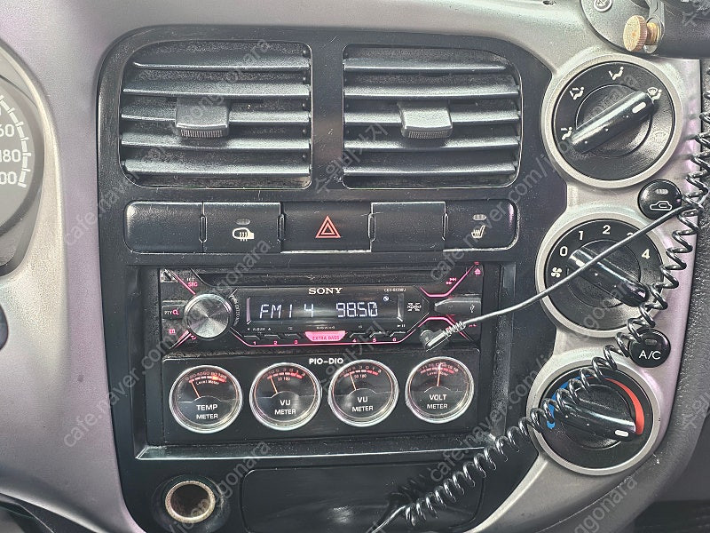 1톤크레인 동해433L 더블캡 13년 유,무선리모컨, 1.6톤인양가능--8