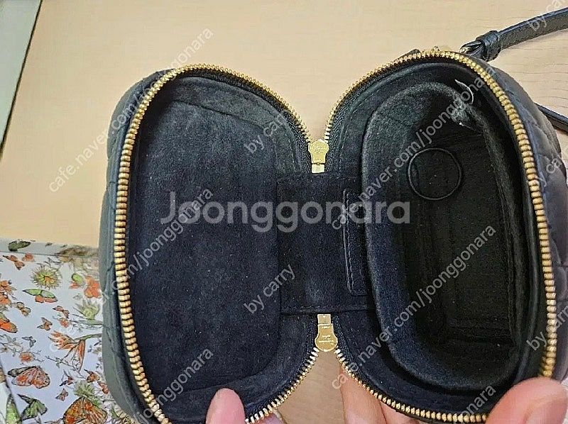 디올 마이크로 베니티--3