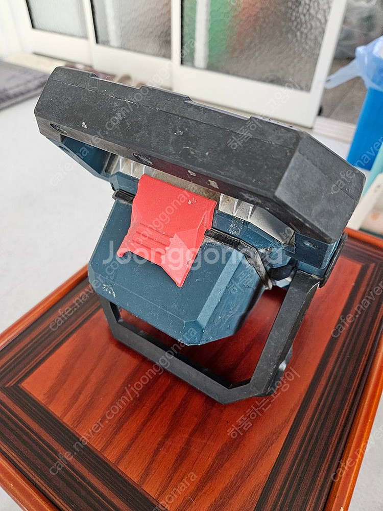 보쉬 GLI 18V-1900 C 충전LED랜턴본체만--1