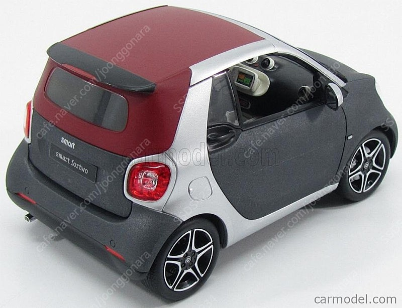 1:18 다이캐스트 스마트포투 판매합니다. 이미지