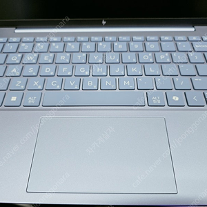 2024 HP 에어로 14 8640U 모델 팔아요 무게 1킬로미만 노트북