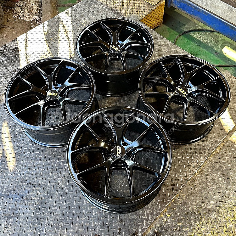19인치 BBS CIR st 유광블랙 중고휠 1대분 P...--1