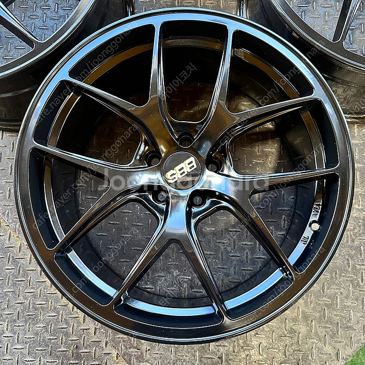 19인치 BBS CIR st 유광블랙 중고휠 1대분 P...--5