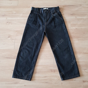 비슬로우 Beslow. wide fit selvage black jean. 원턱 와이드 셀비지 블랙진. 30사이즈.