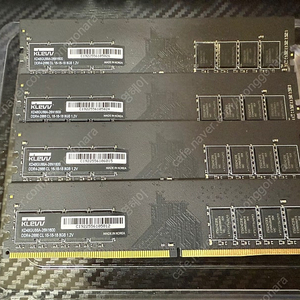 KLEVV DDR4-2666 램 32기가 8G 4개 판매합니다