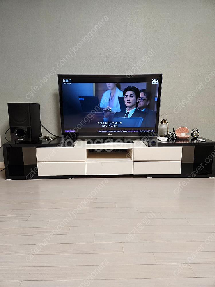 47인치 LG TV, 티비다이,쇼파 전부10만원 (일산...--0