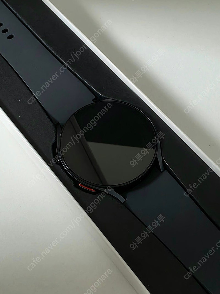 갤럭시 워치6 44mm 블랙 / 블루투스 / 스크래치 없음 / 정품 스트랩 미사용--1