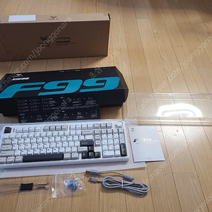 Aula f99 pro(독거미 피보드)