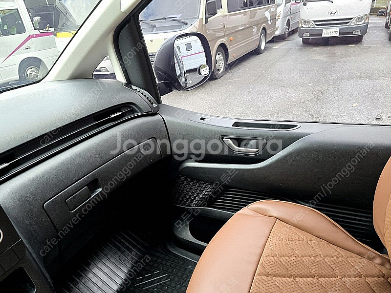 22년형 스타리아하이루프3인승캠핑카(신규제작,인산철60...--8