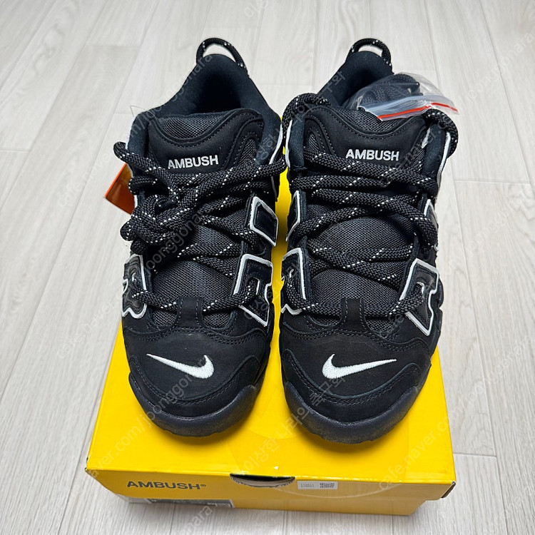 나이키 x 앰부쉬 에어 모어 업템포 로우 판매 이미지