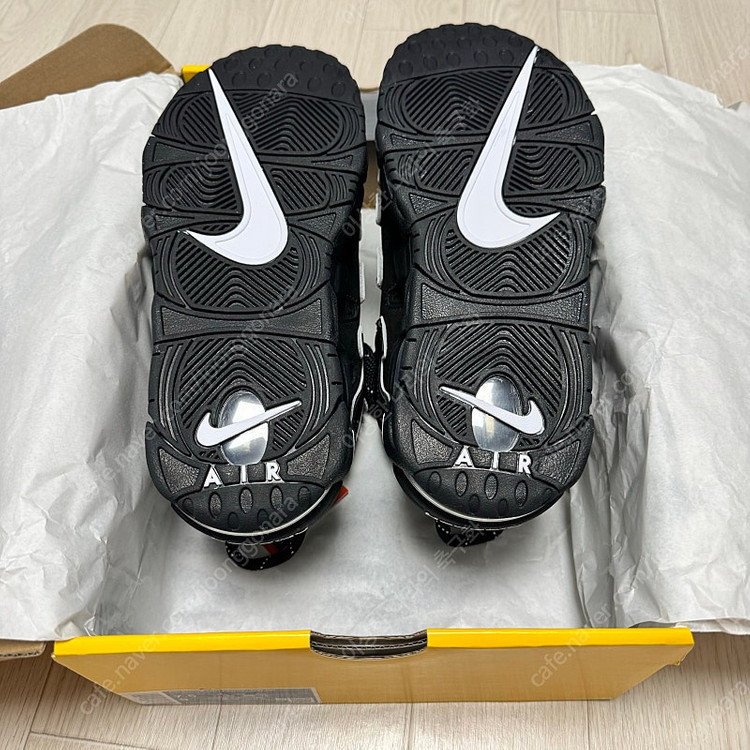 나이키 x 앰부쉬 에어 모어 업템포 로우 판매 이미지