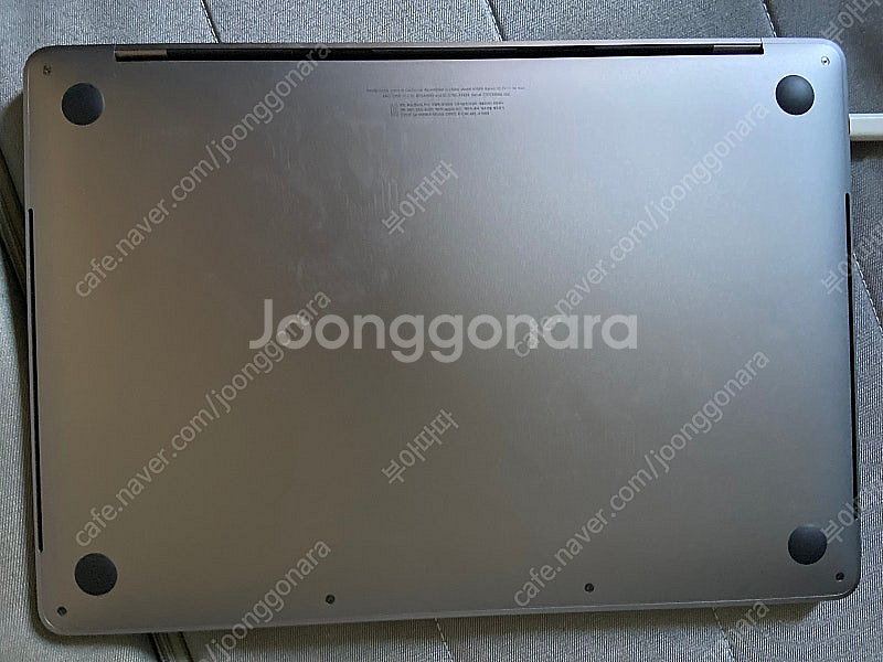 2019 맥북 프로 13인치 i5 / 256gb / 8...--1