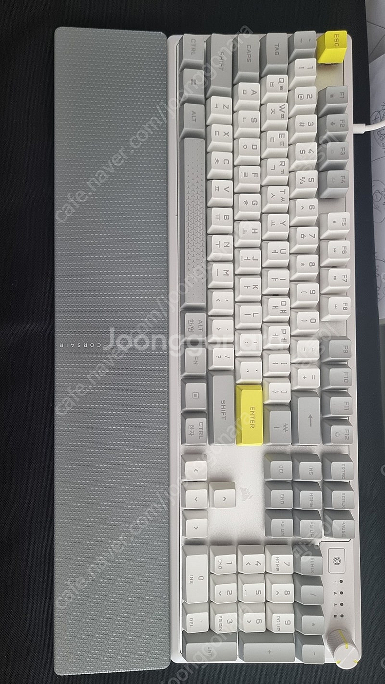 커세어 K70 RGB CORE SE (신형) 화이트 게...--1