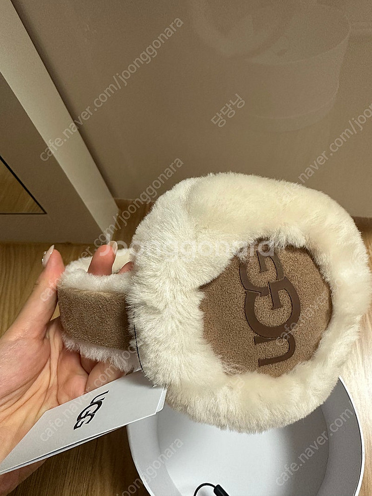 (새상품)미국어그 귀마개--0