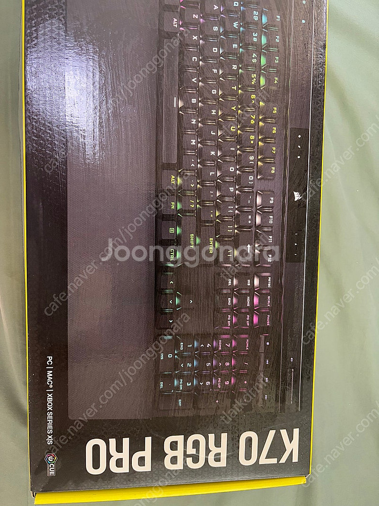 커세어 k70 RGB PRO 게이밍 청축 키보드 판매합...--0