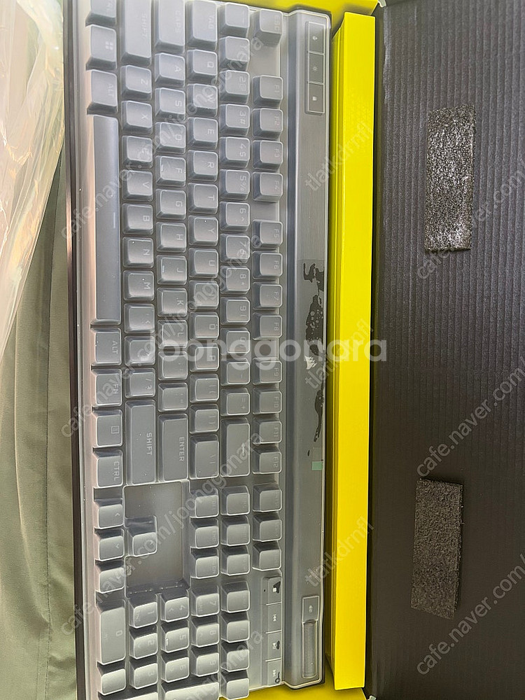 커세어 k70 RGB PRO 게이밍 청축 키보드 판매합...--1