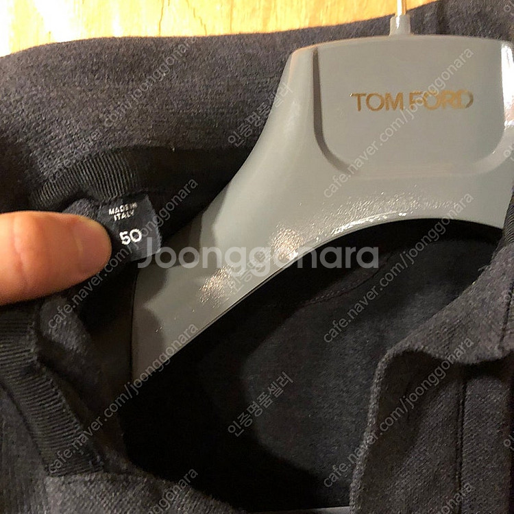 톰포드 TF 로고 챠콜 카라티 판매 합니다..........--1