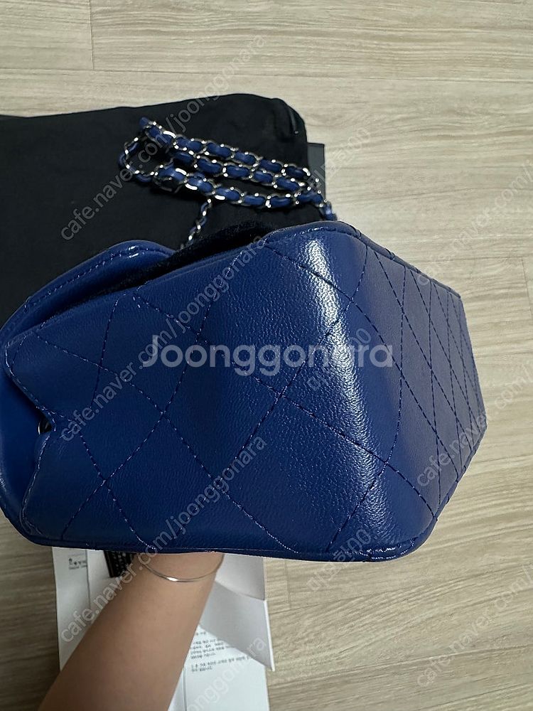 정품샤넬 뉴미니 전시급 네이비 은장--3