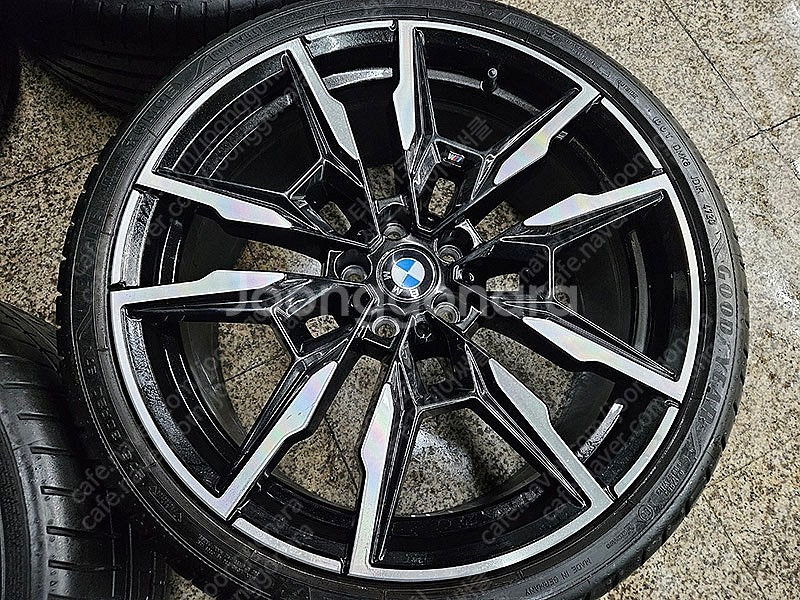 20인치 BMW 850i 895m 정품 휠 타이어 팝니...--4