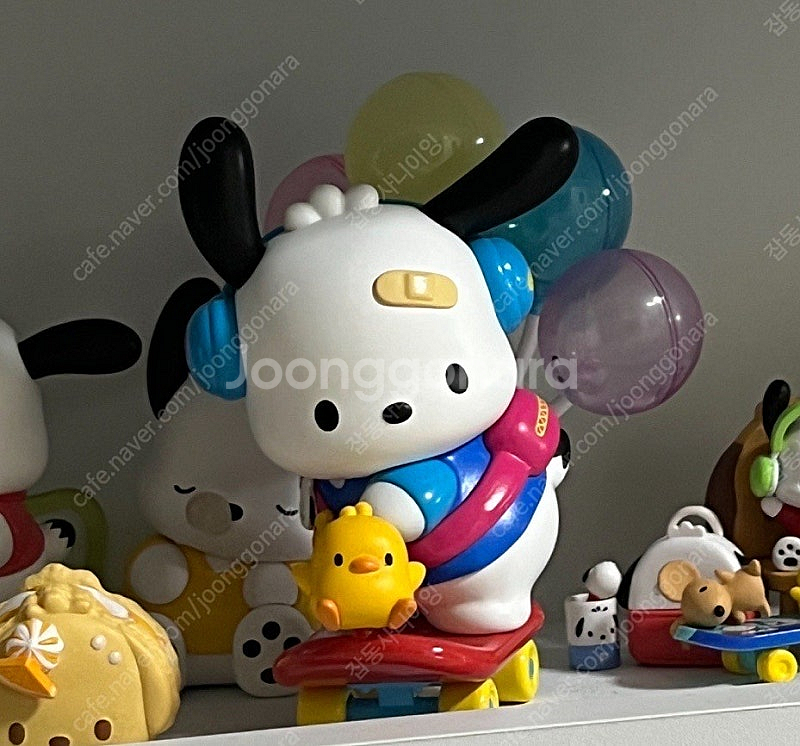 탑토이 산리오 포차코 스케이트보드 피규어--0