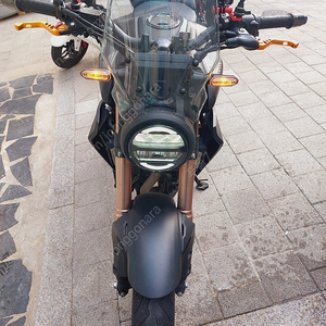 20년식 cb300r 블랙 판매합니다.