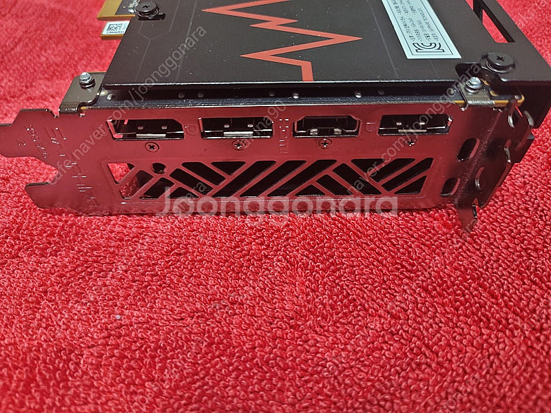AMD 라데온 RX7600 사파이어 펄스--4