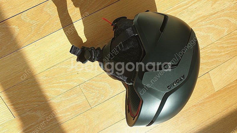 아토믹스키헬멧--0