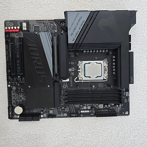 부산 Gigabyte Z790 Aorus Elite x 24년6월구매 팝니다