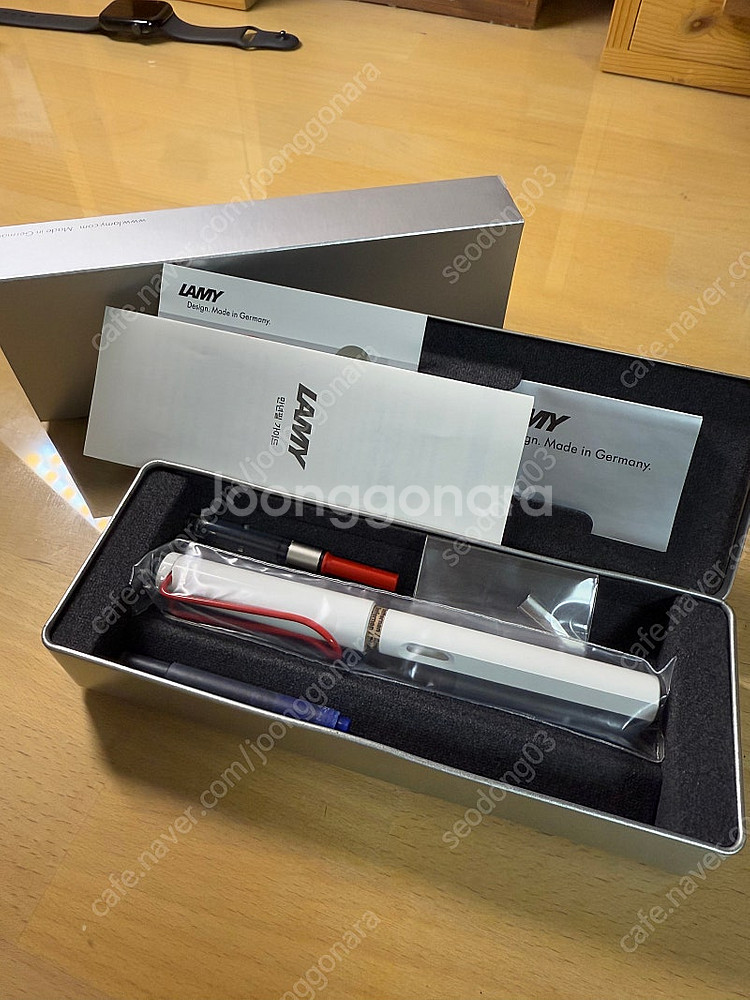 라미 한정판 사파리 레드클립 만년필--0