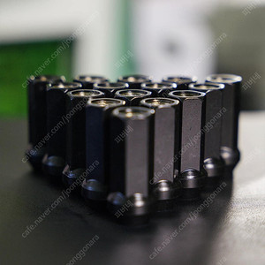 [미사용] 17mm 저탄소강 네오테크 오픈형 휠너트 블랙