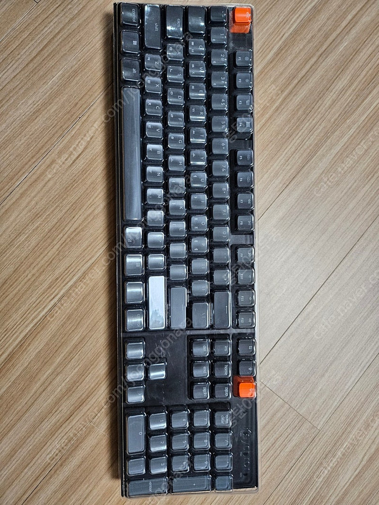 키크론 K10 RGB 적축 이미지