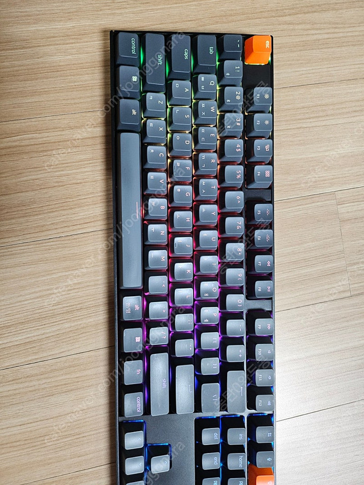 키크론 K10 RGB 적축 이미지