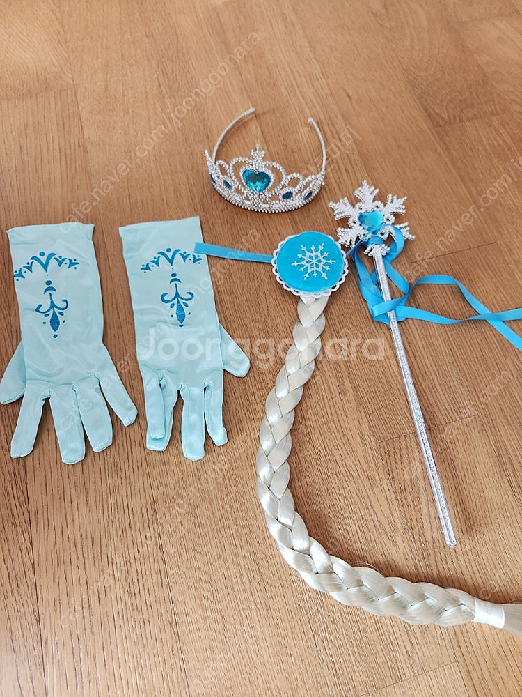 엘사 드레스 정품 140 외 3종 일괄판매--9