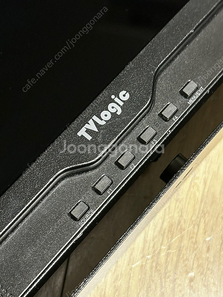 티비로직(TVlogic) 7인치 모니터 팝니다--3