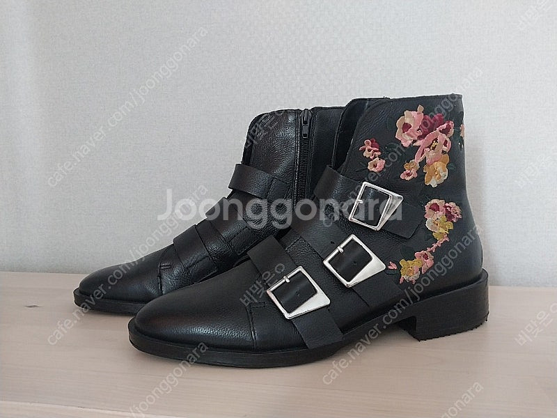 ZARA 자라 자수 가죽 부츠 40/260/여자 빅사이...--0