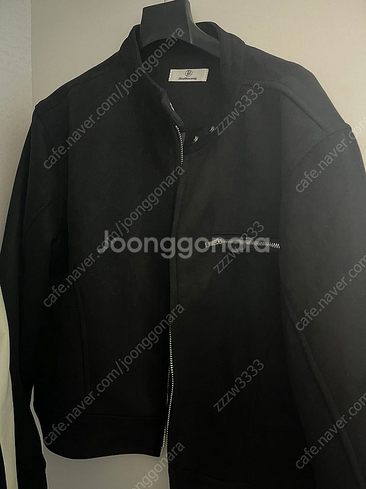 새상품) 에이블리 더블콩 로멘 스웨이드 노카라 자켓 차...--2