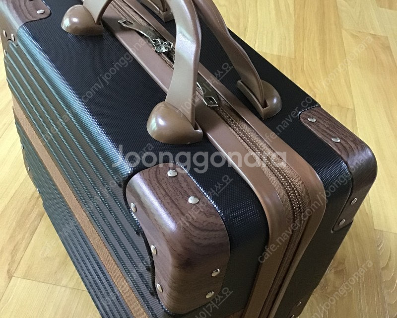 광주광역시 브레이크스루 여행용 캐리어 14인치 블랙 새...--0