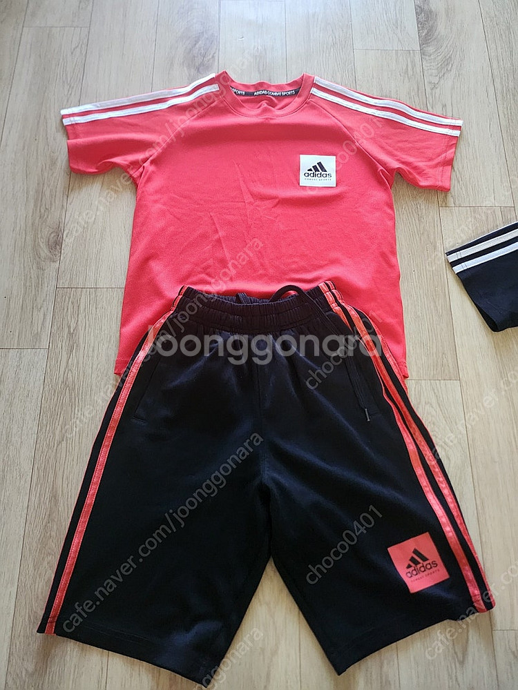 아디다스 키즈 여름 트레이닝 상하복 두벌 130사이즈--1