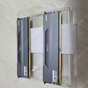 ESSENCORE KLEVV DDR5-6000 CL30 BOLT V 32GB 패키지