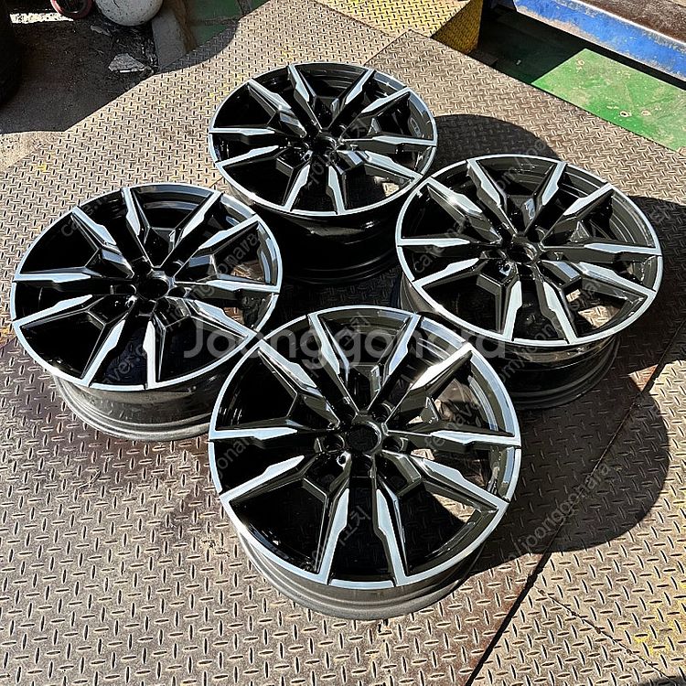 20인치 BMW 8시리즈 M850i 895M 정품 중고...--1