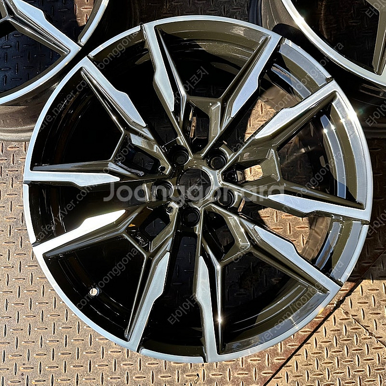 20인치 BMW 8시리즈 M850i 895M 정품 중고...--2