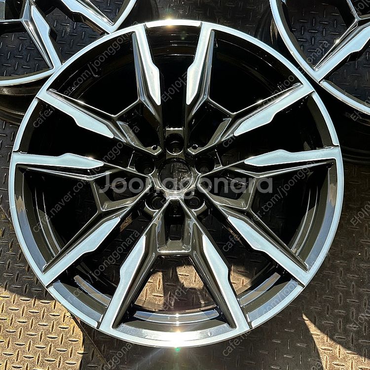 20인치 BMW 8시리즈 M850i 895M 정품 중고...--5