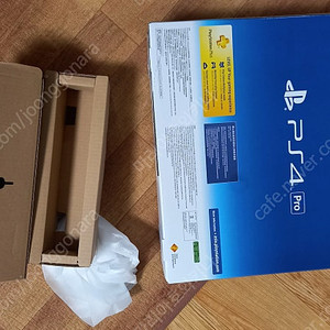 PS4 PRO 1TB CUH-7017B