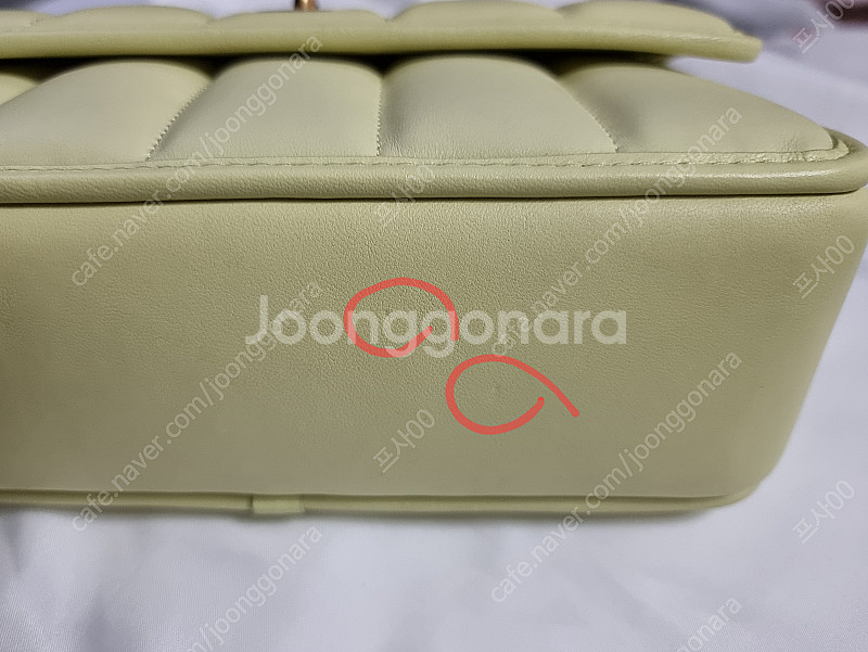 (새상품) 코치 가방 턴락 클러치 20 위드 퀼팅 (토...--3