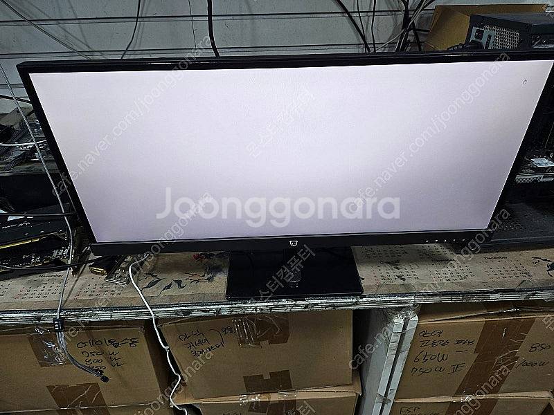 크로스오버 29인치 와이드모니터 저렴하게 팝니다.--1