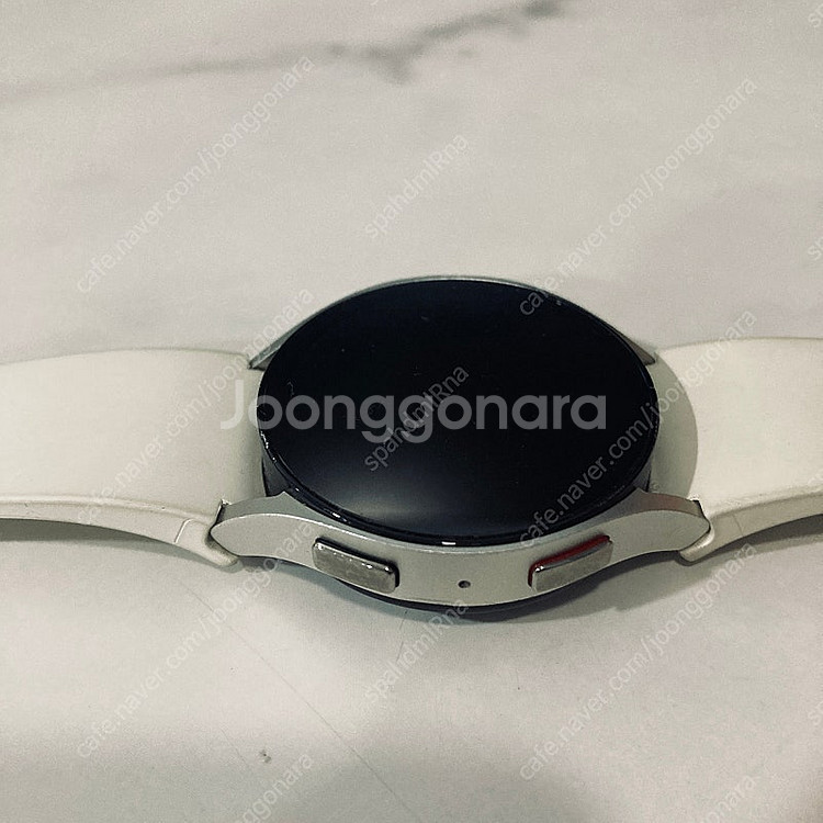 갤럭시 워치6 실버 40MM 액정깨끗! 케이블포함 9만...--3