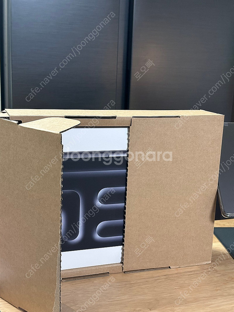 [대전] 맥북프로 M4 14인치 10코어, 1TB, 2...--5
