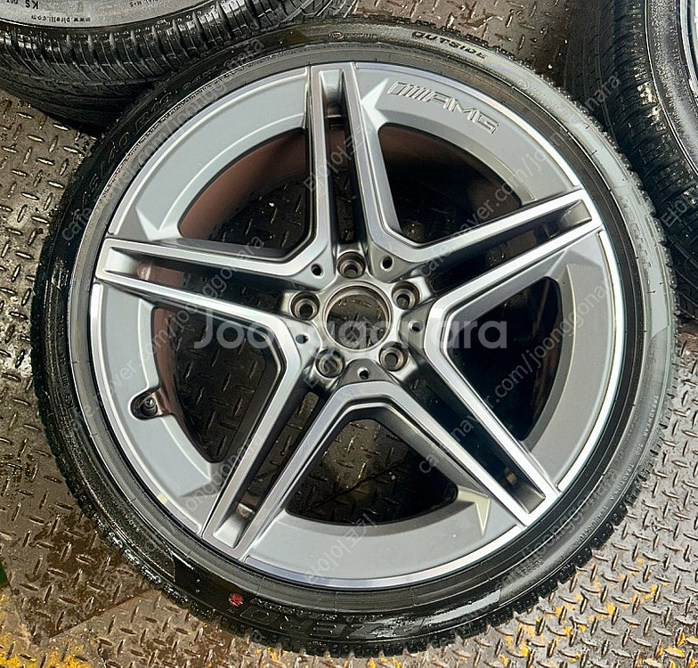 19인치 벤츠 AMG 건메탈폴리쉬 중고휠타이어 1대분 ...--5