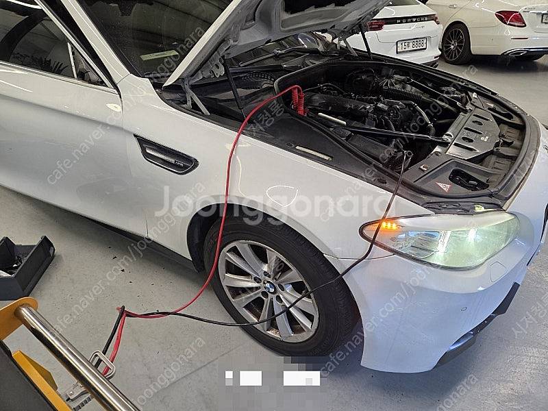 BMW F10 12년식 외장 부품 판매합니다--2